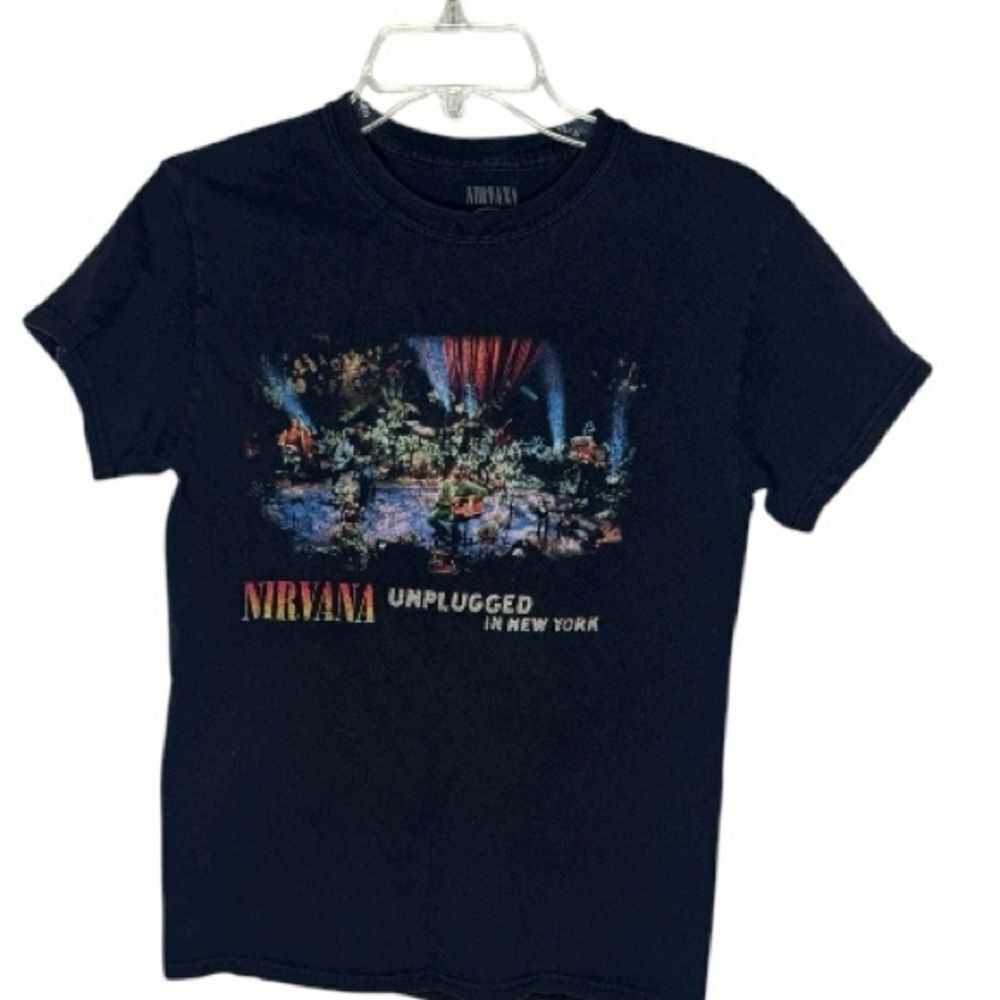 Nirvana Unplugged In NY Cobain Grunge Rock Band Tshirt. Size Small.